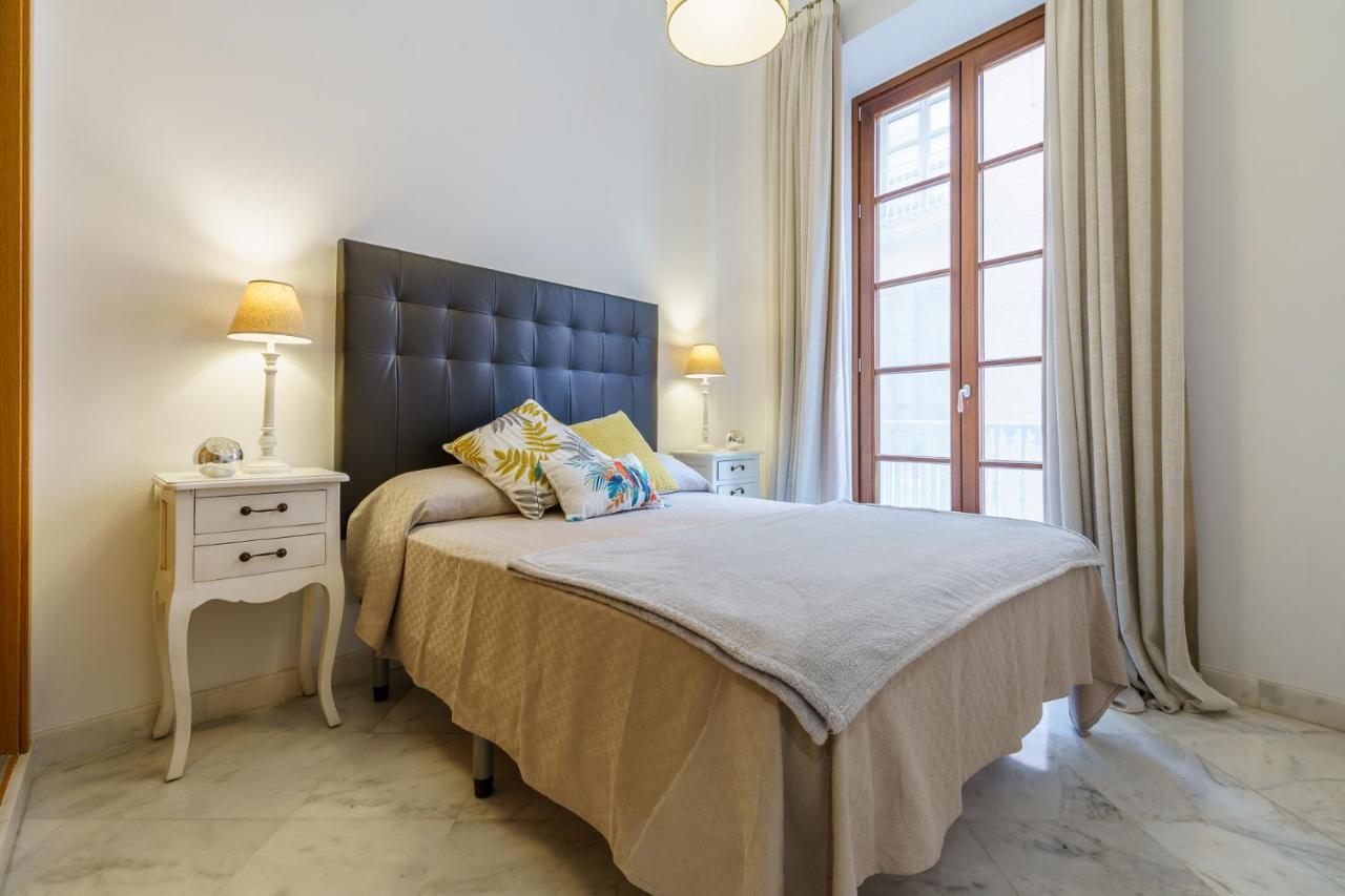 Malagasuite City Center Malaga Ngoại thất bức ảnh