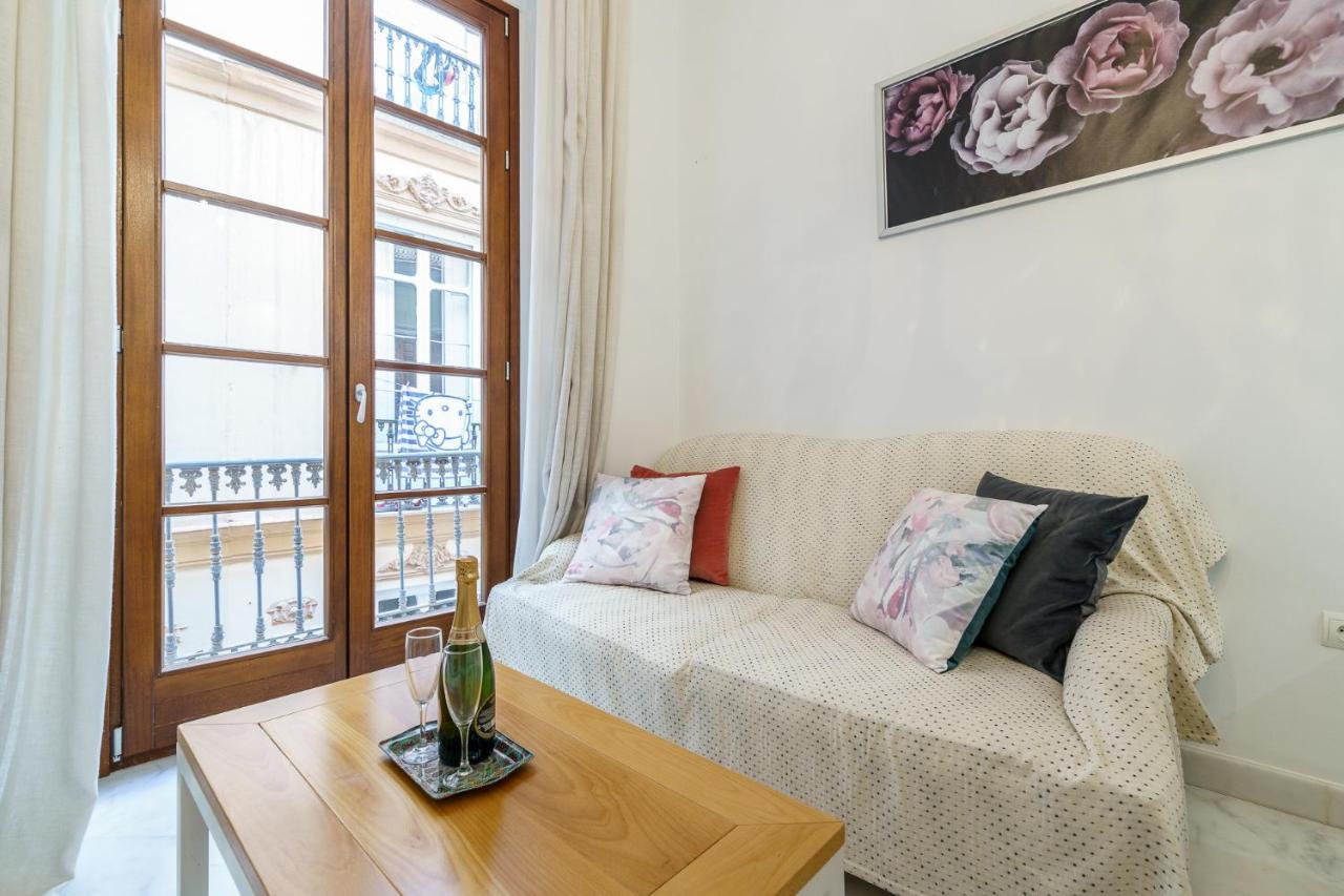 Malagasuite City Center Malaga Ngoại thất bức ảnh