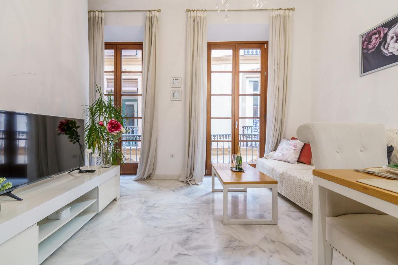 Malagasuite City Center Malaga Ngoại thất bức ảnh