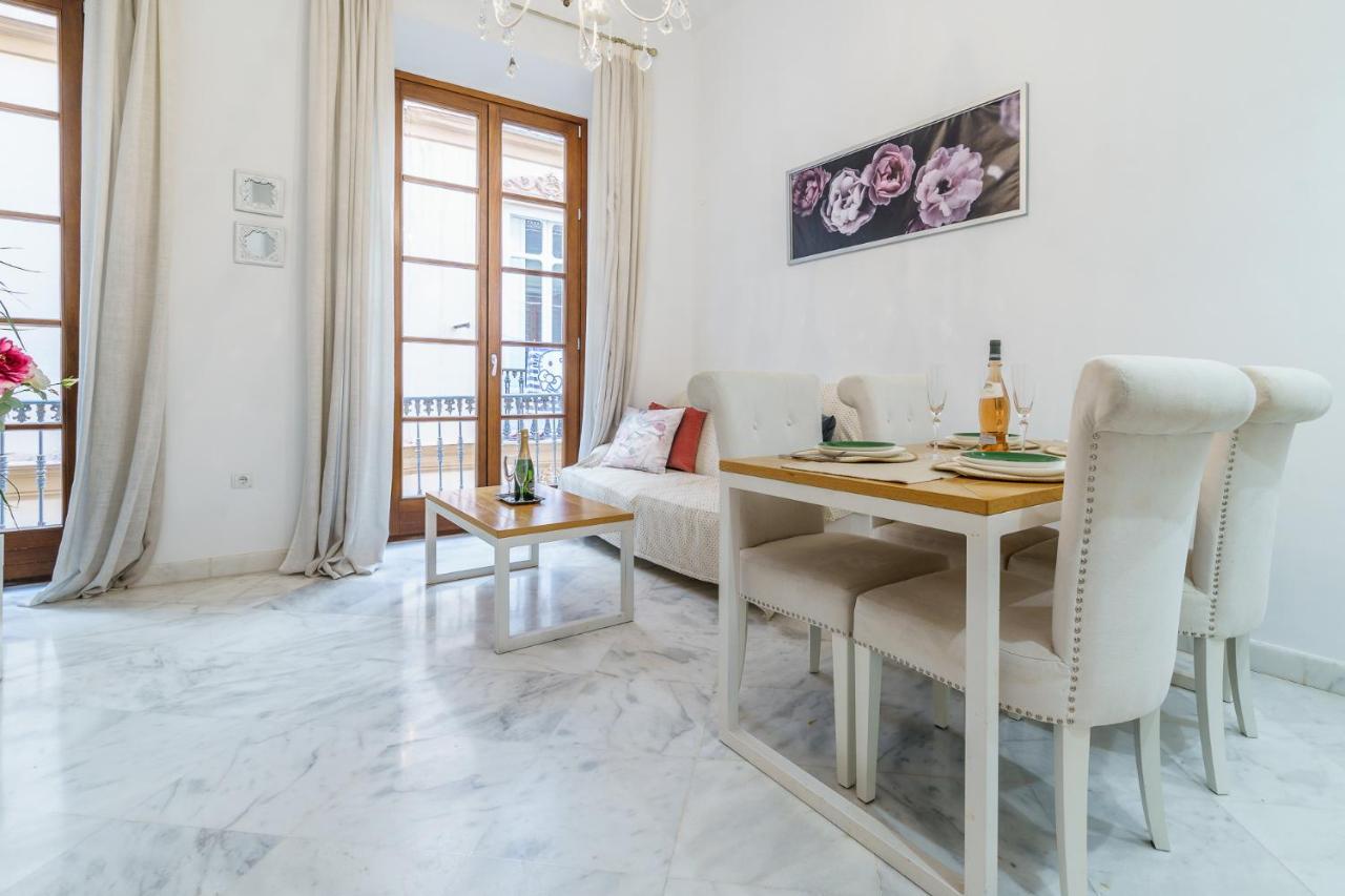 Malagasuite City Center Malaga Ngoại thất bức ảnh